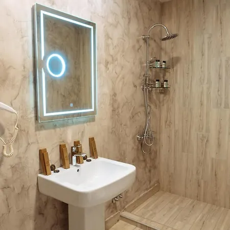 Casta Diva Boutique Hotel Korce