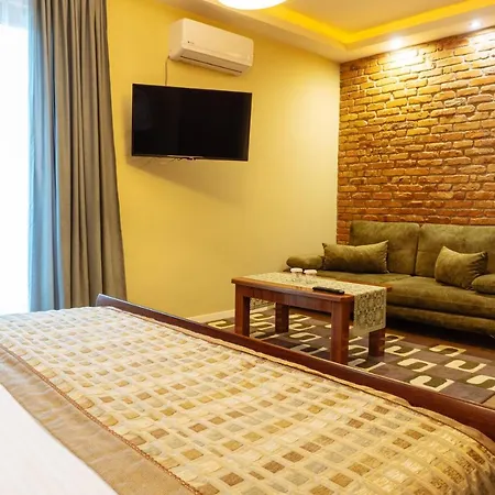 Casta Diva Boutique Hotel 4*